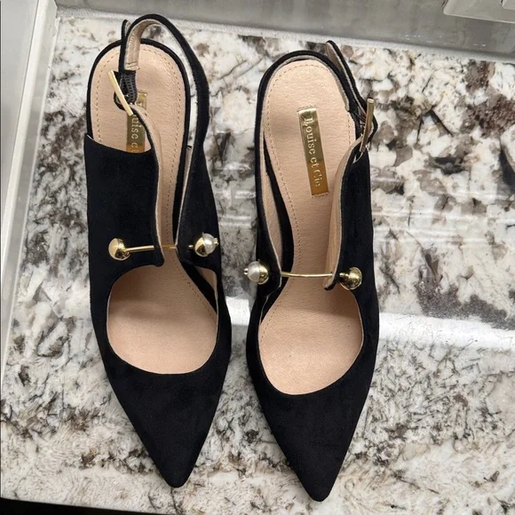Louise et Cie Black Heels with Gold Details - Picture 5 of 5